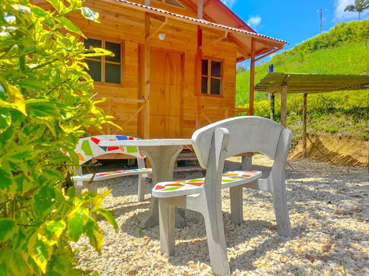 Alto De Luna Pareja Apartment *
